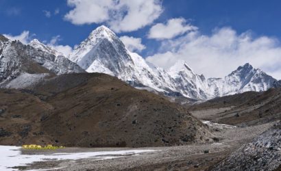 lobuche peak climbing