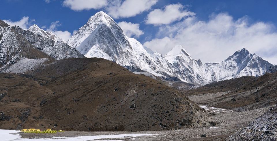 lobuche peak climbing